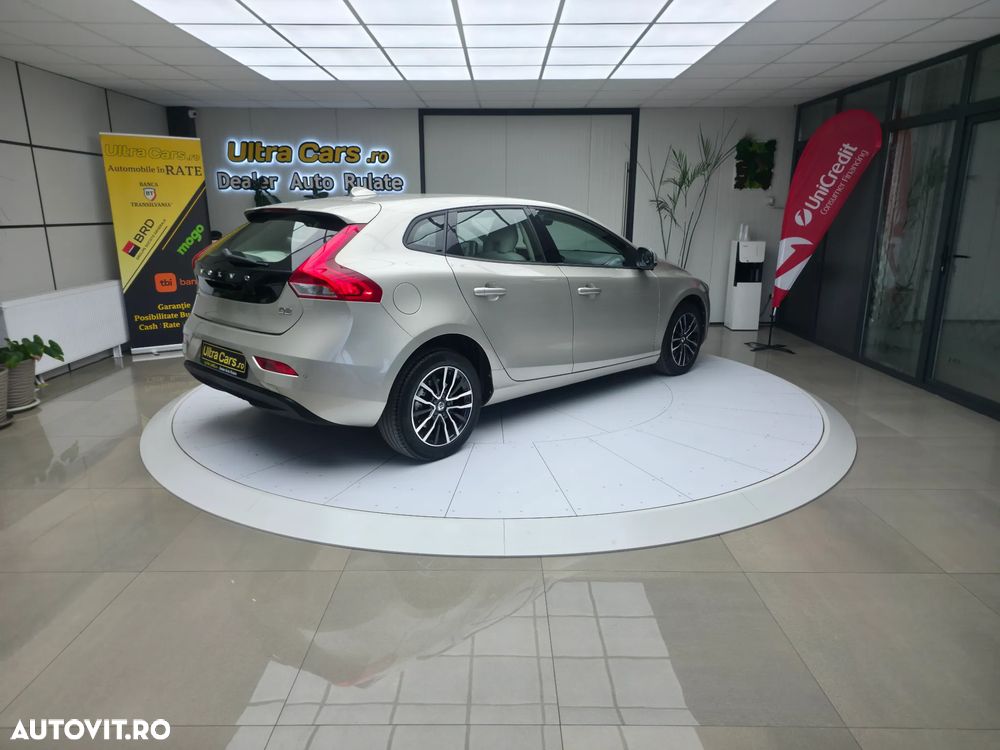 Volvo V40 D2 Aut. Momentum - 5