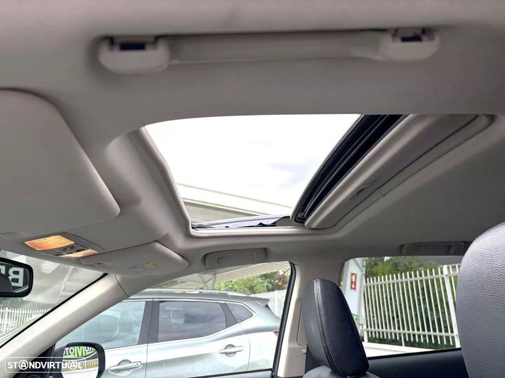 Mitsubishi Outlander 2.2 DI-D Instyle Navi - 18