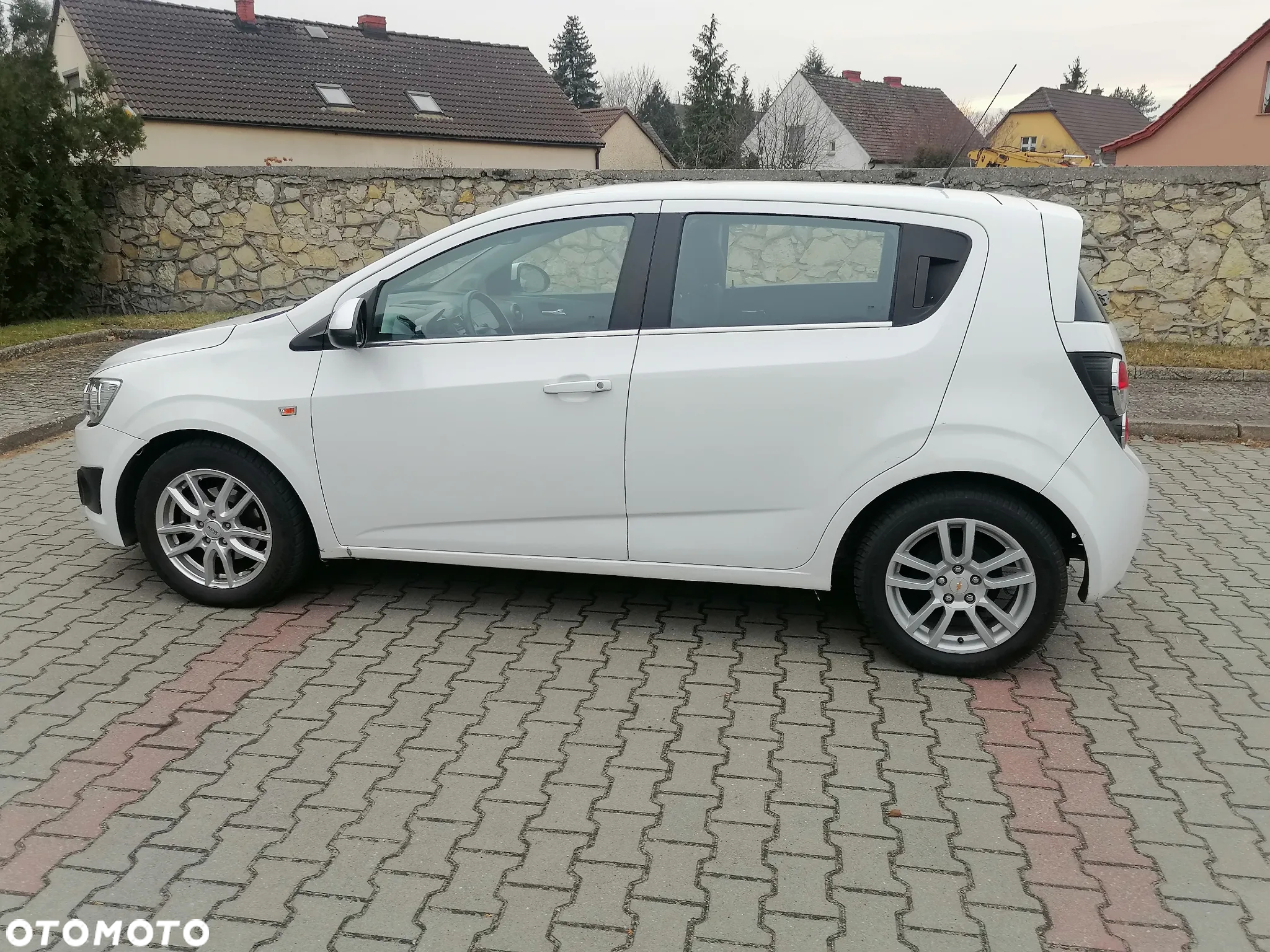 Chevrolet Aveo - 2