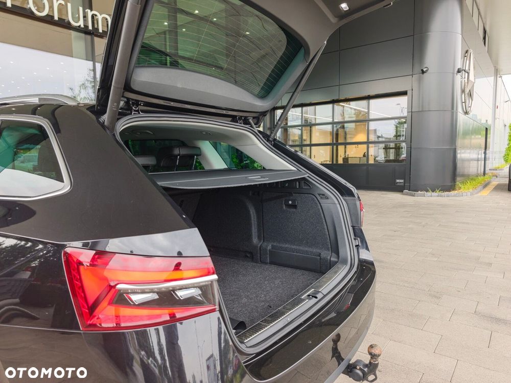 Skoda Superb 2.0 TDI SCR 4x4 L&K DSG - 32