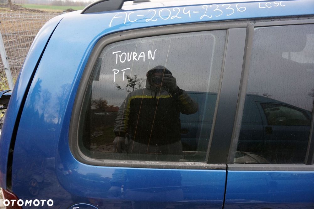 SZYBA KAROSERYJNA TYLNA PRAWA BOCZNA TOURAN I LIFT FL1 1T0845042BK5AP VOLKSWAGEN 2006-2010 - 1