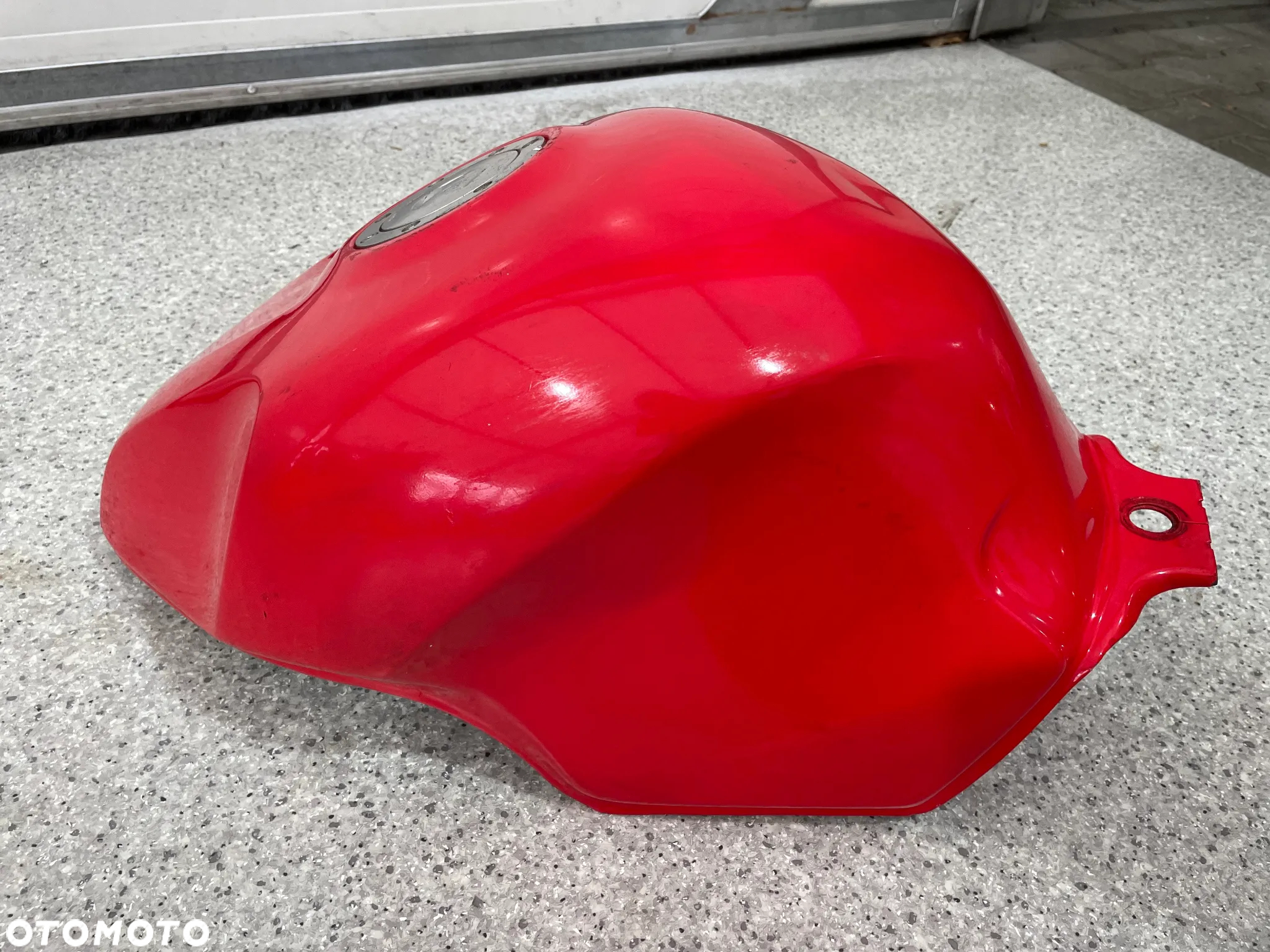 bak zbiornik paliwa Honda CBR 929 SC44 (nr1084) - 6