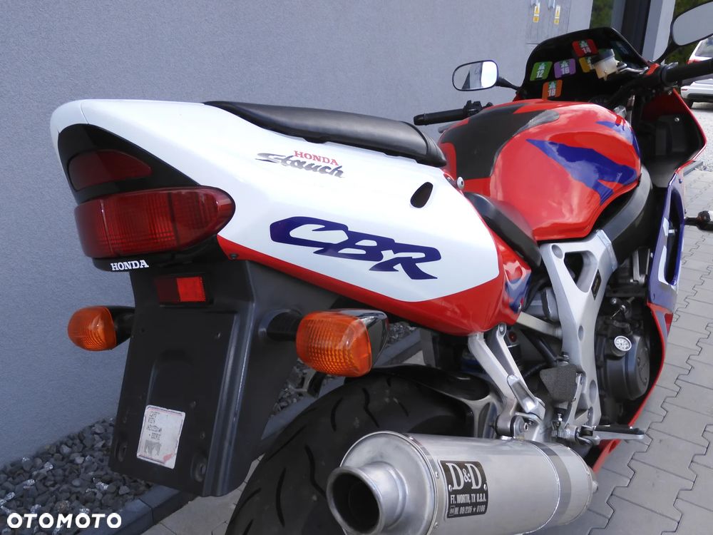 Honda CBR - 11