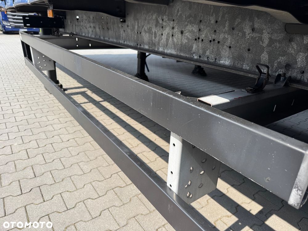 Schmitz Cargobull FIRANKA VARIOS mały przebieg Import Francja - 9