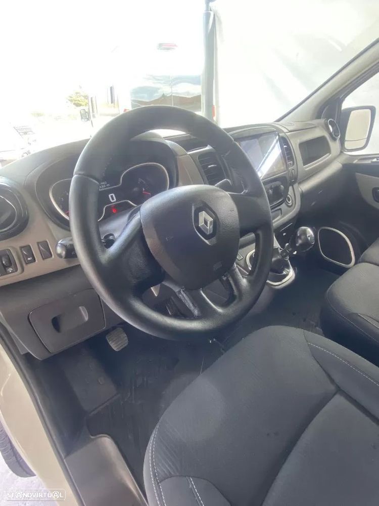 Renault trafic - 8