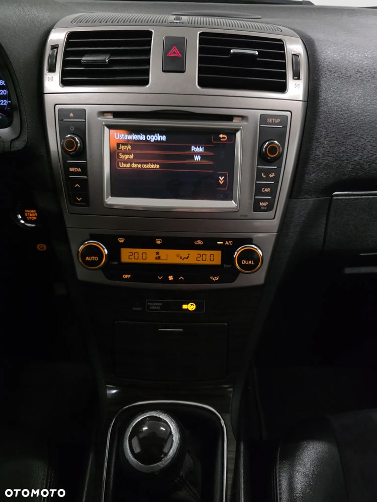 Toyota Avensis 2.0 D-4D Sol Premium - 13