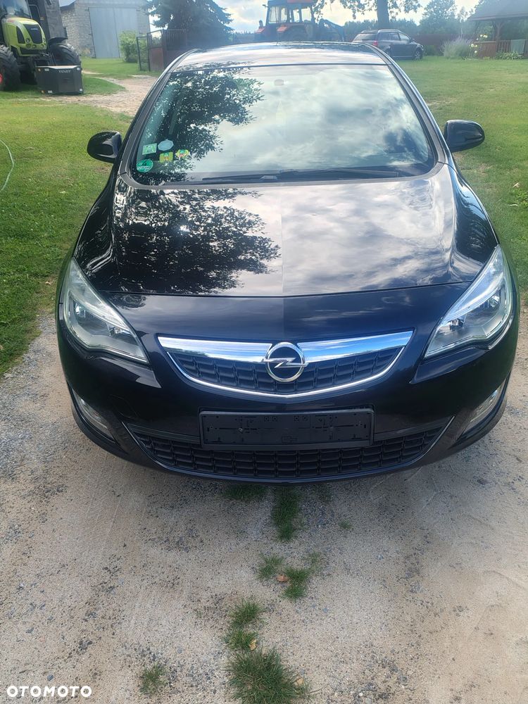 Opel Astra 1.4 - 8