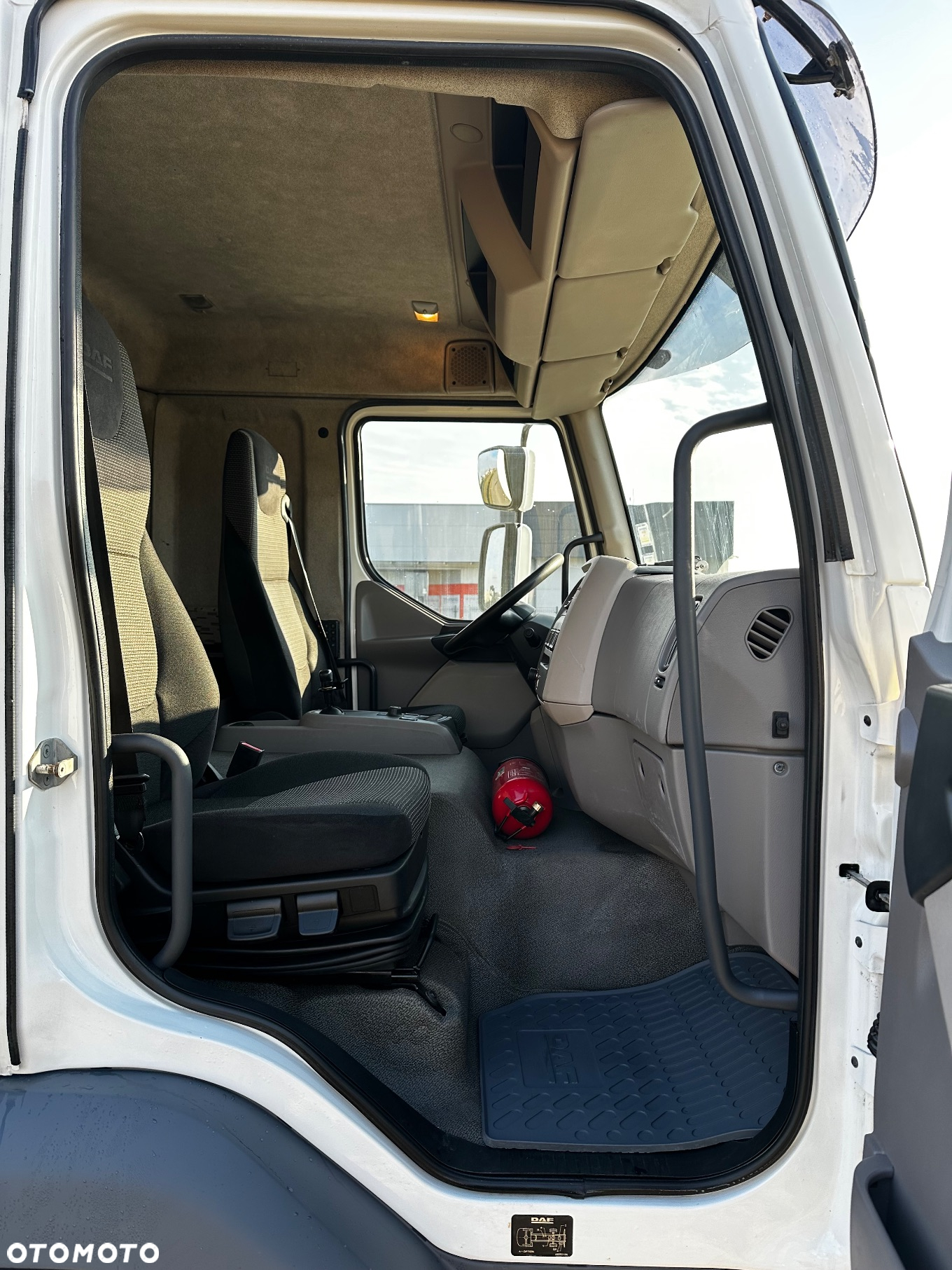 DAF LF210 euro6 12t DMC - 8