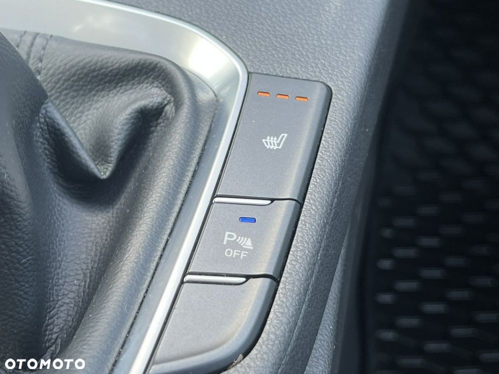 Hyundai i30 1.5 DPI Comfort - 23