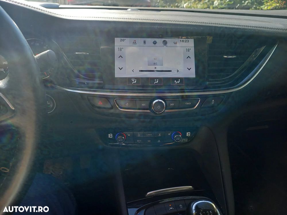 Opel Insignia Grand Sport 1.5 Turbo Start/Stop Innovation - 10