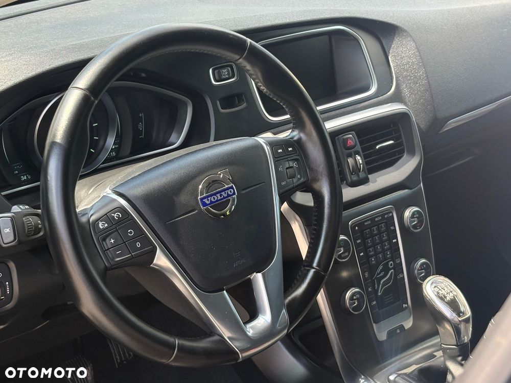 Volvo V40 D2 You - 9