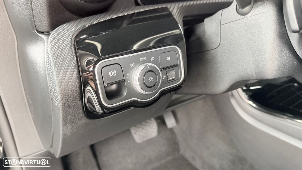 Mercedes-Benz A 200 Standard - 22