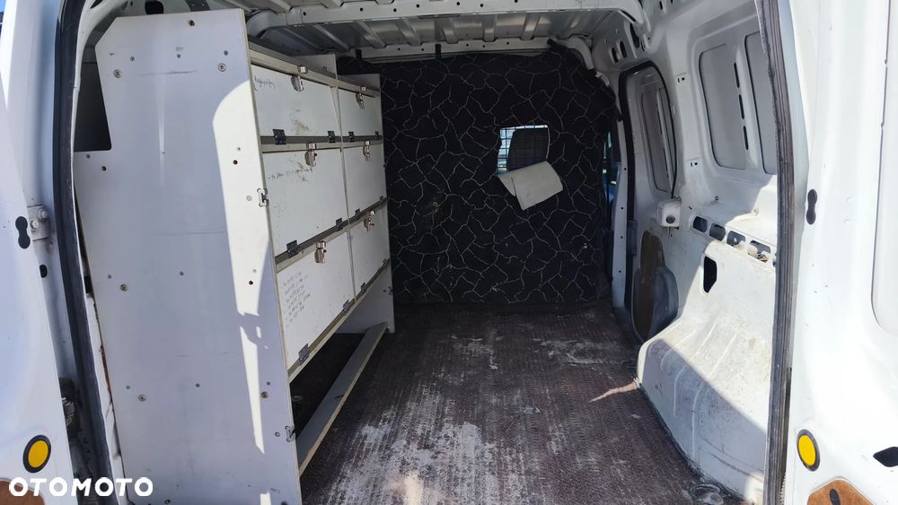 Ford Transit Connect - 27