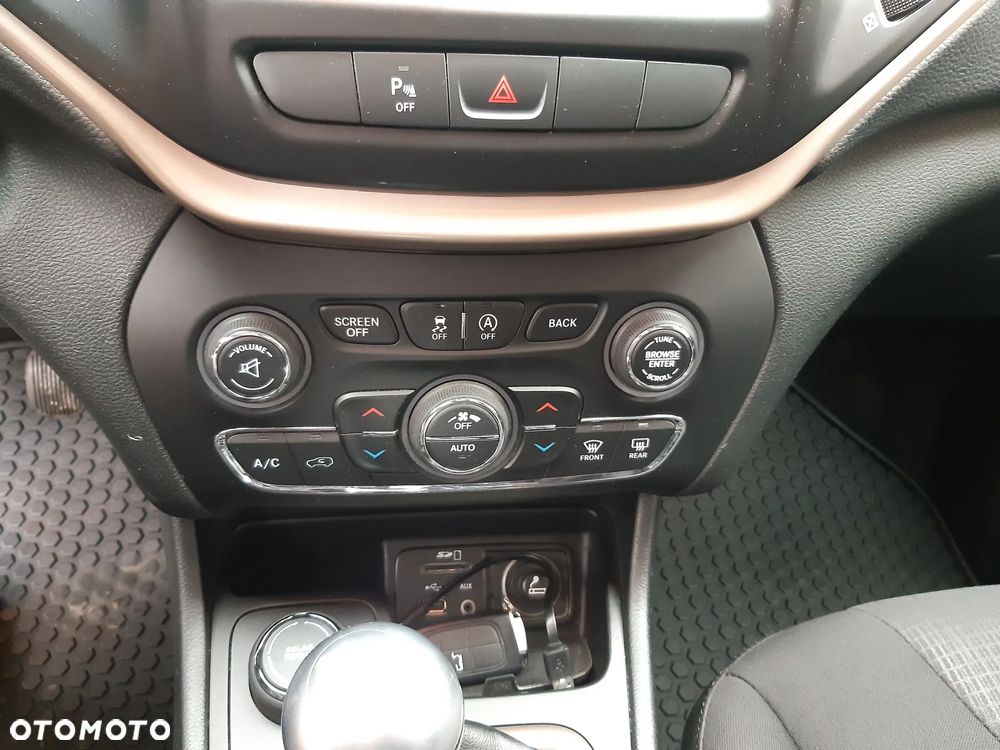 Jeep Cherokee 2.0 Multijet Longitude - 24