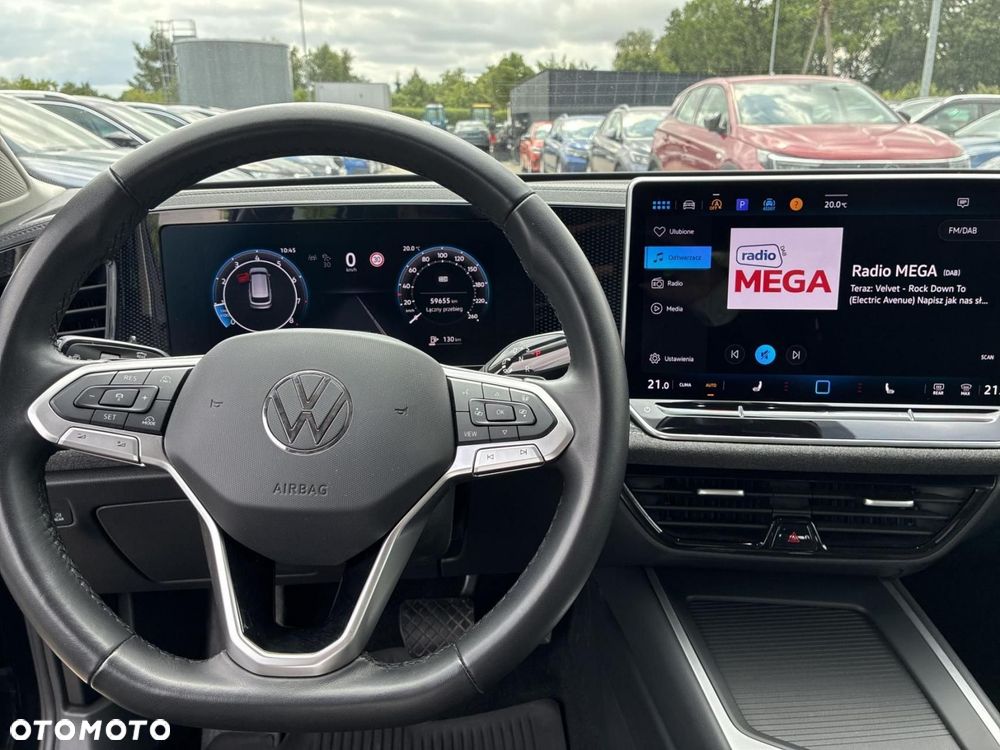 Volkswagen Passat - 24