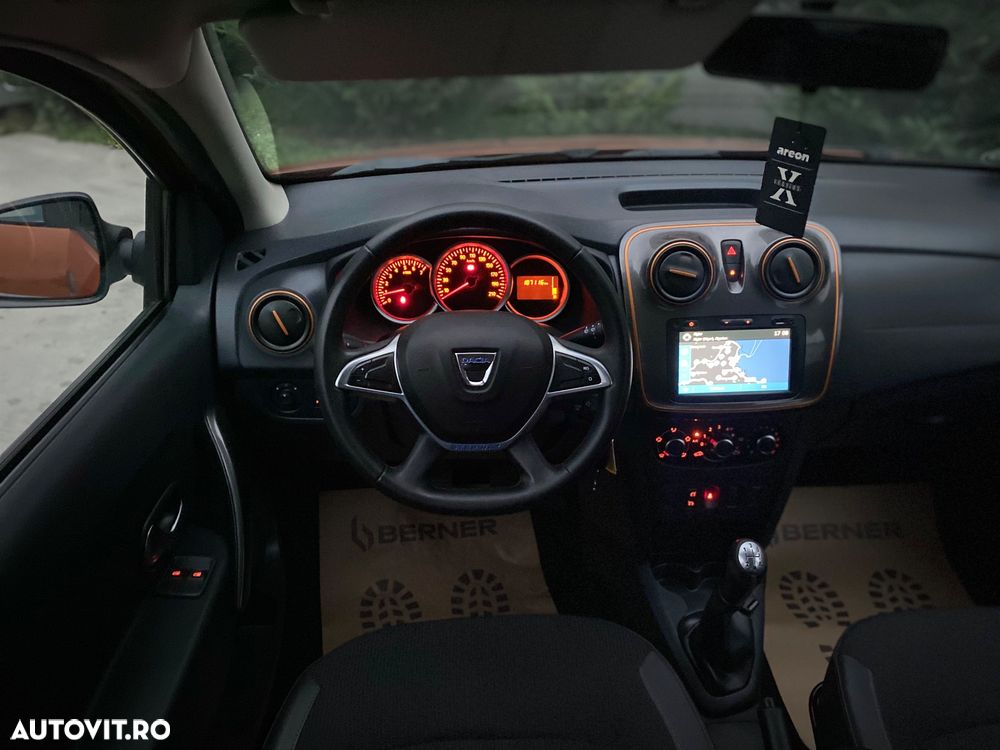 Dacia Sandero Stepway Blue dCi 95 Celebration - 11