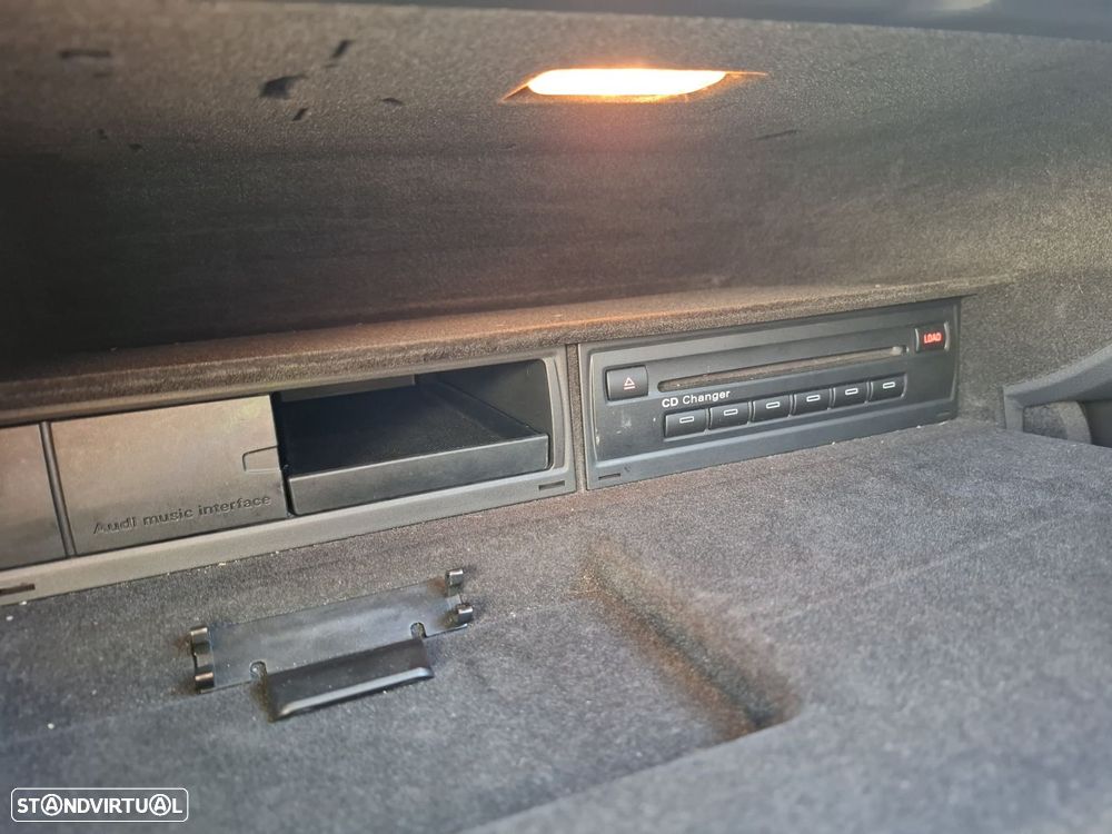 Audi A6 Avant 2.0 TDI Multitronic S-line - 37