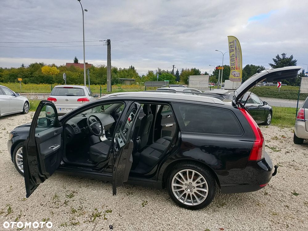 Volvo V50 D2 Momentum - 11