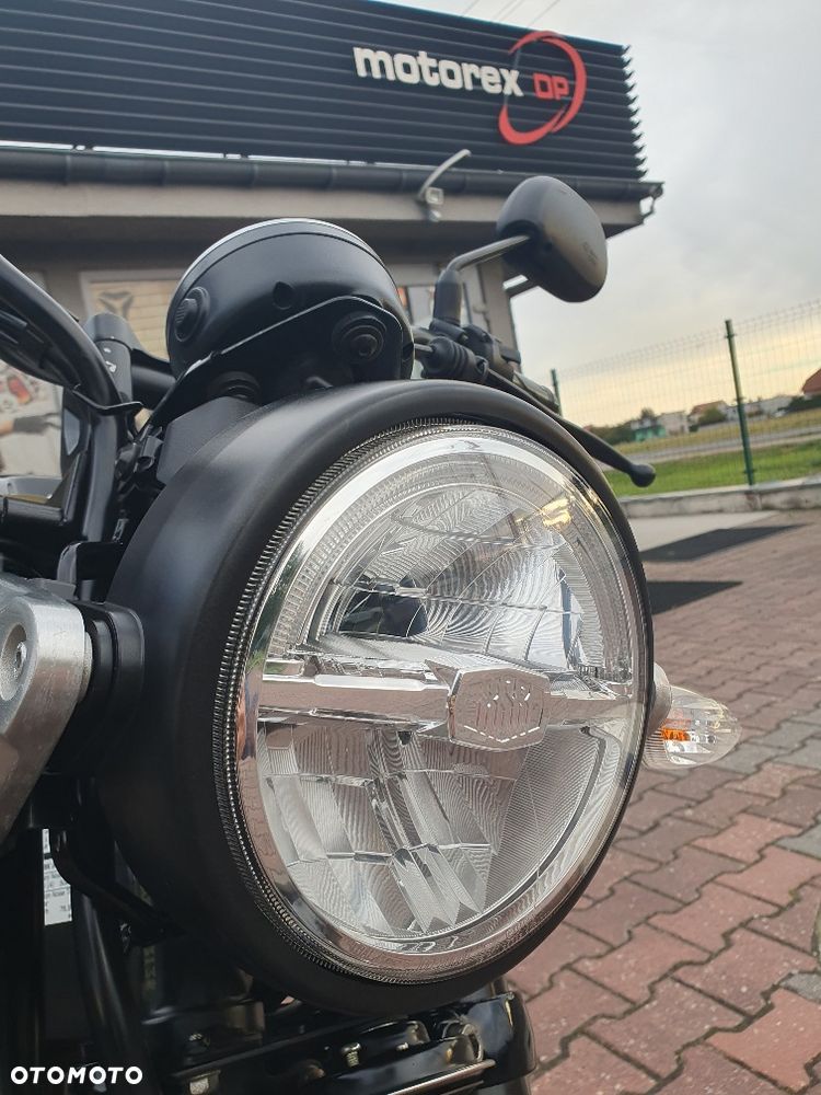 Yamaha XSR - 34