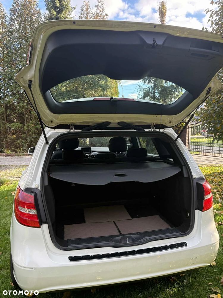 Mercedes-Benz Klasa B 180 CDI - 12