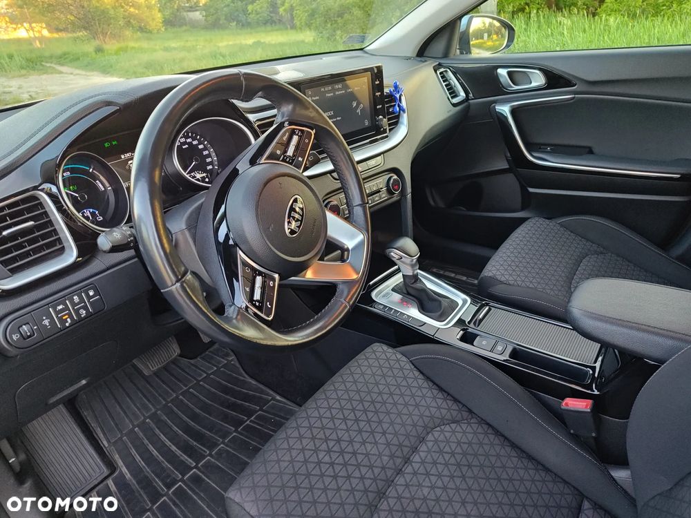 Kia Ceed 1.6 GDI PHEV XL DCT - 10