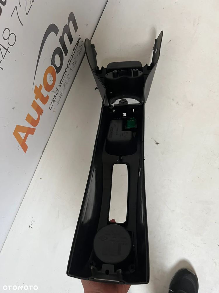 WYPOSAŻENIE WNĘTRZ PODSUFITKA DACIA LOGAN II 2015rok - 25