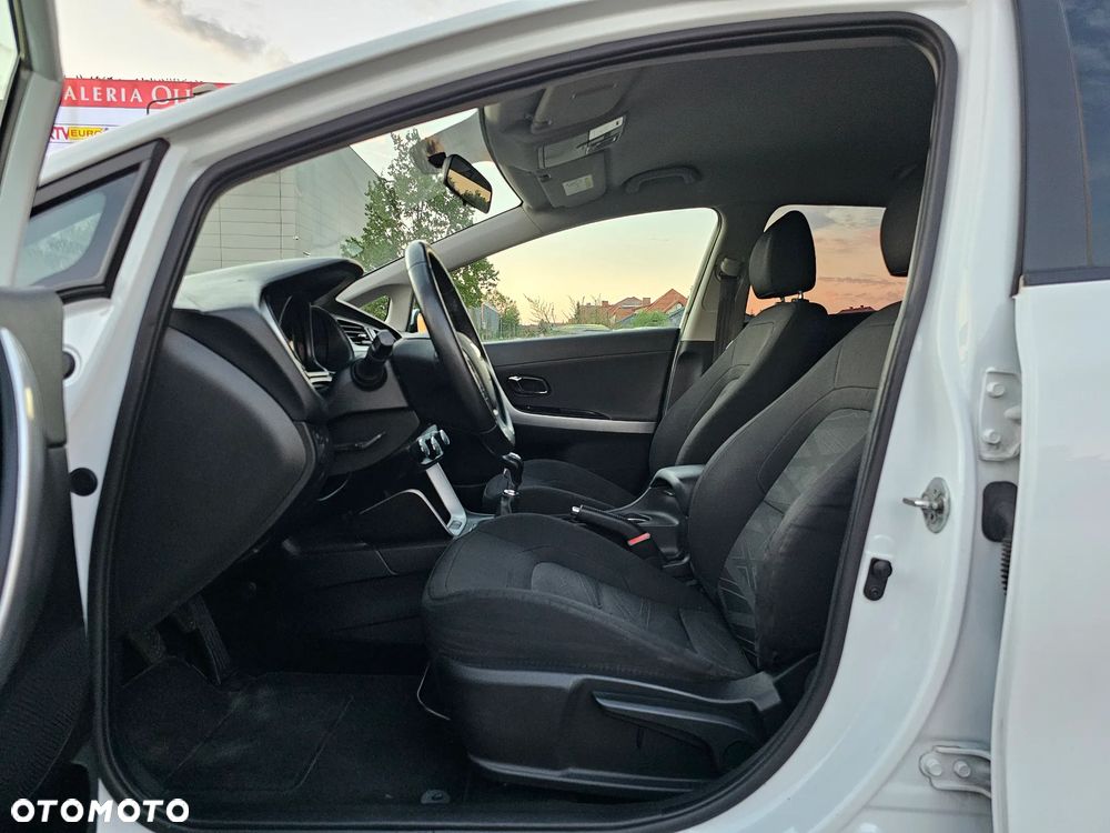 Kia Ceed 1.4 CVVT Fifa World Cup Edition - 14