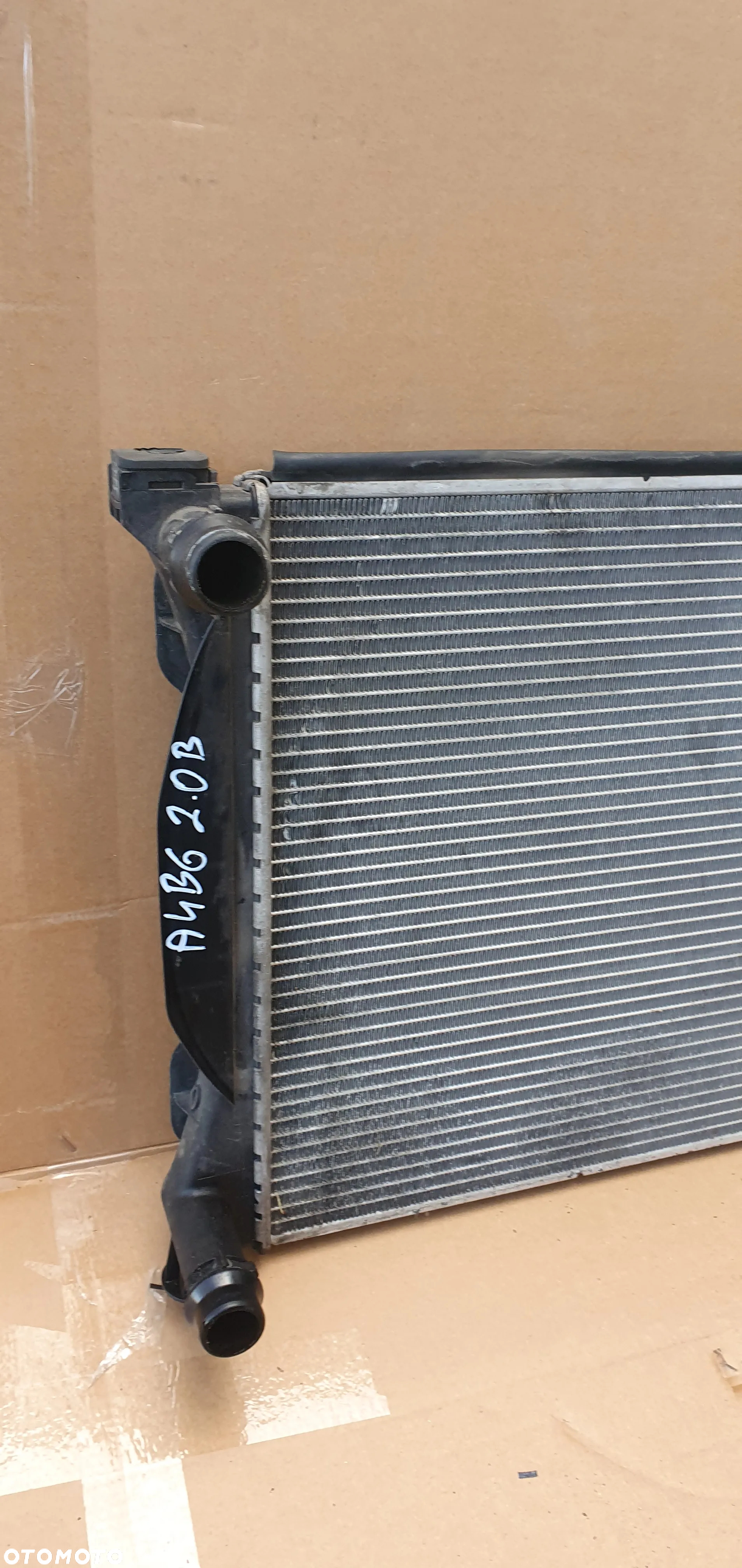 Chłodnica wody płynu Audi A4 B6 2.0 FSI Automat 8E0121251 8E0190251N - 5