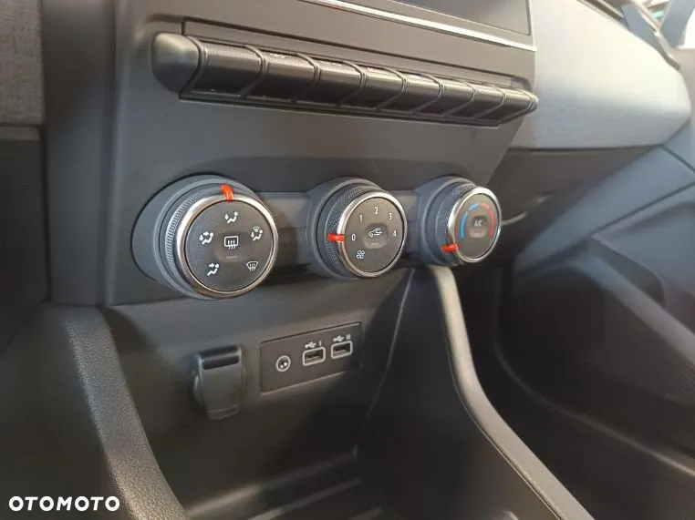 Renault Clio - 16