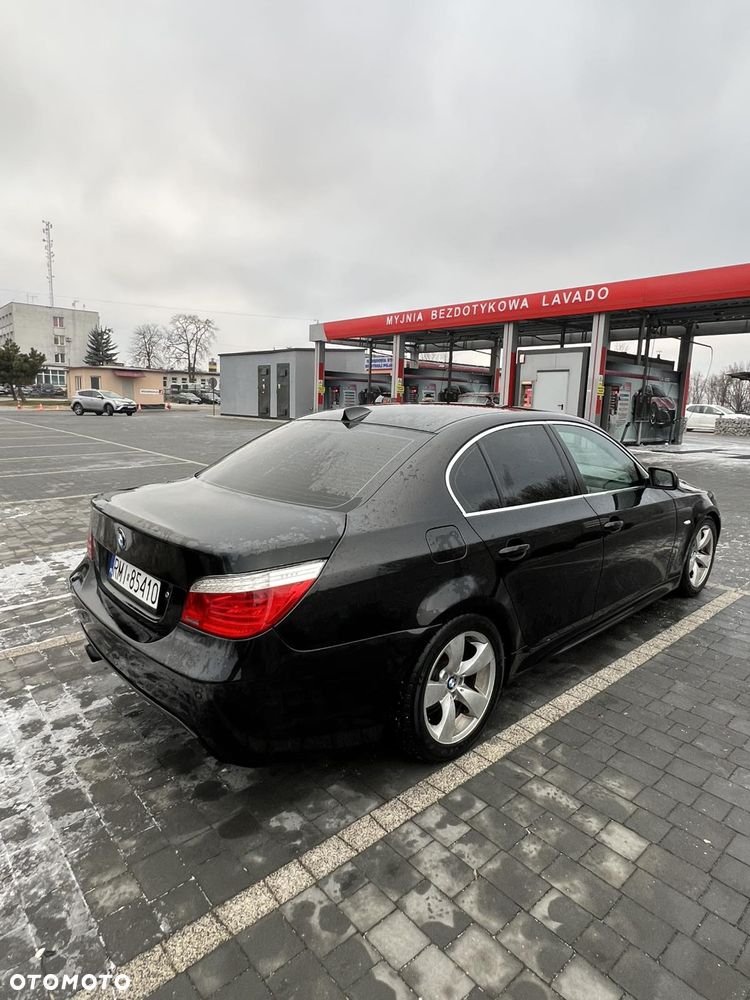 BMW Seria 5 520i - 7