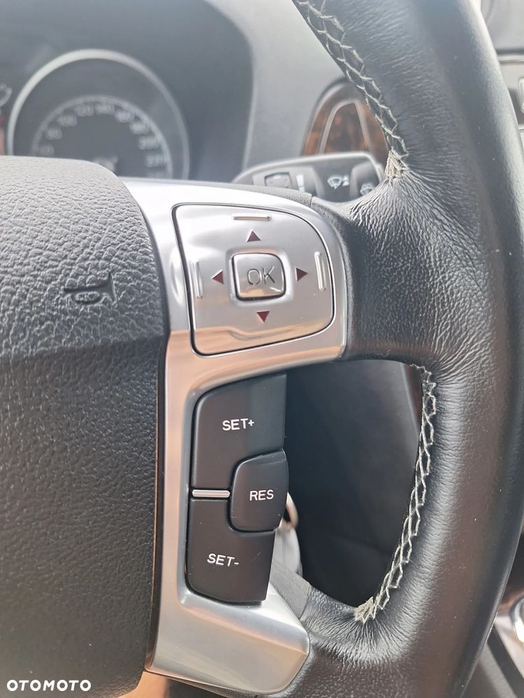 Ford Mondeo 2.0 Ghia Executive - 15
