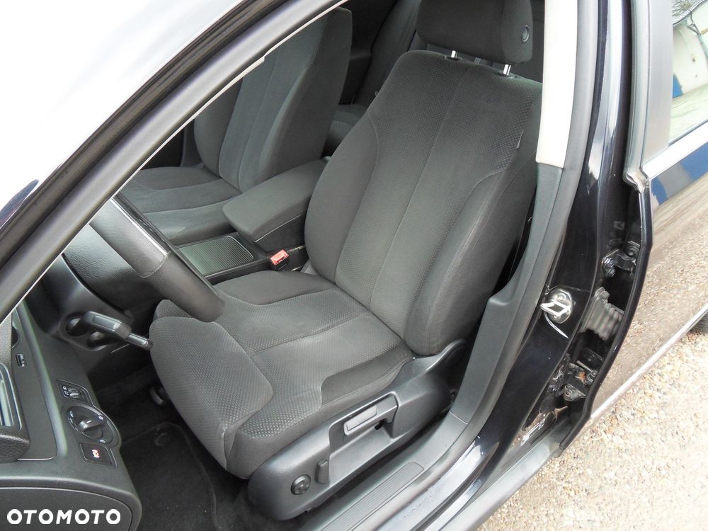 Volkswagen Passat 2.0 Blue TDI SCR Highline - 14