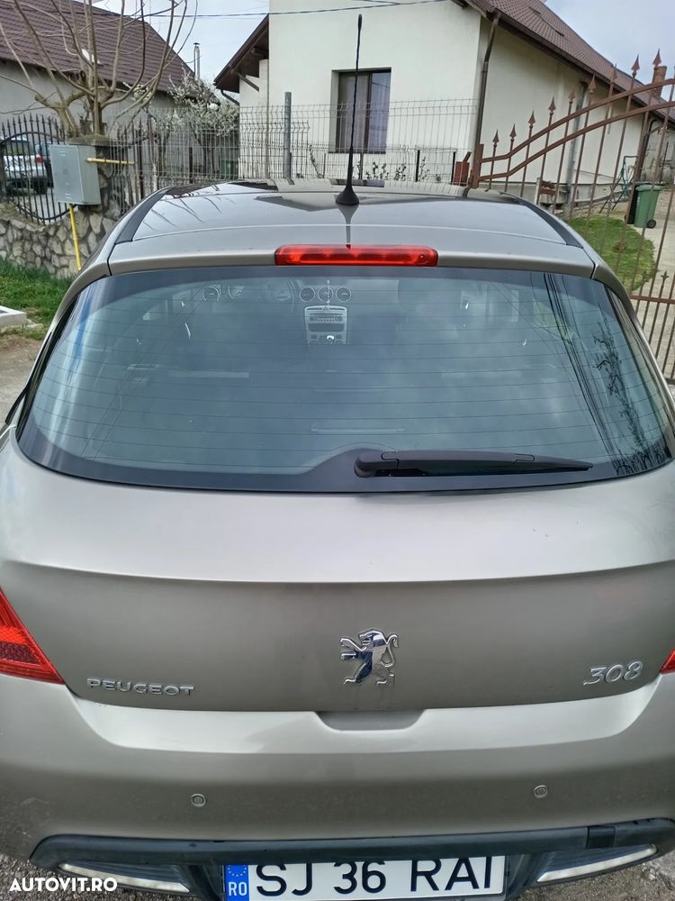 Peugeot 308 - 6