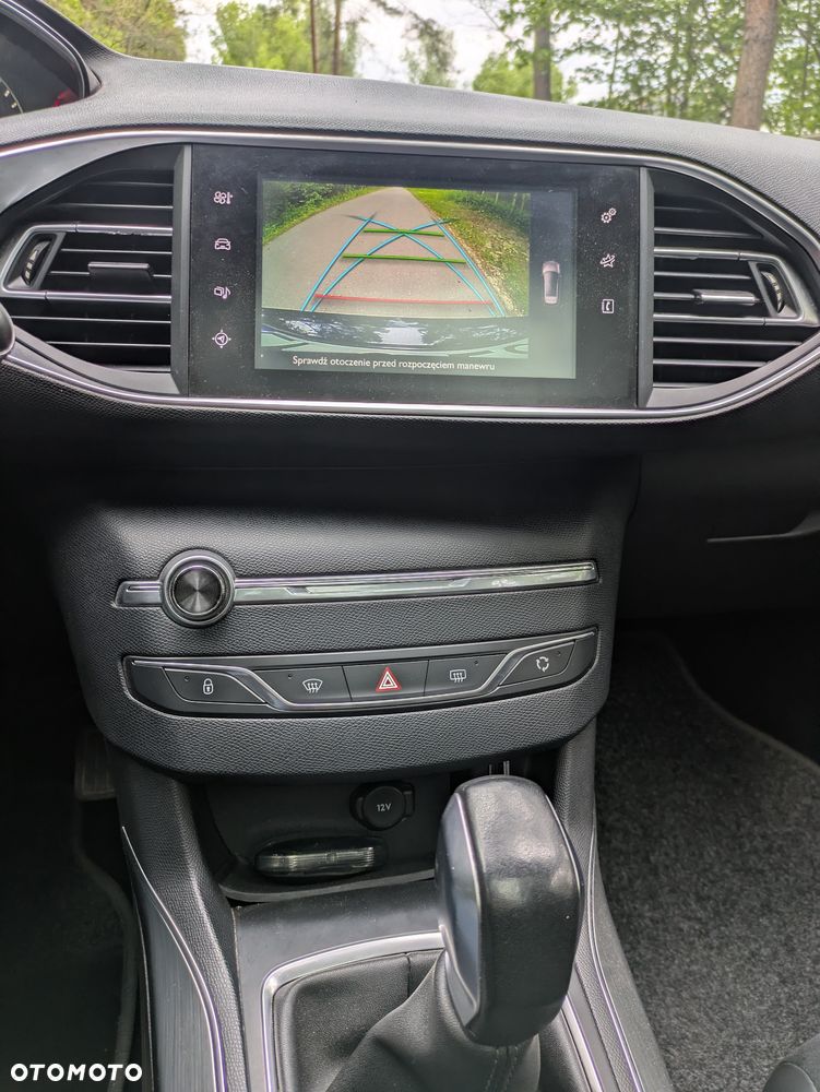 Peugeot 308 BlueHDi FAP 150 EAT6 Stop & Start Allure - 18