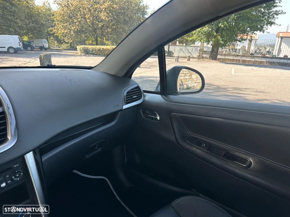 Peugeot 207 CC 120 VTi RC-Line - 29