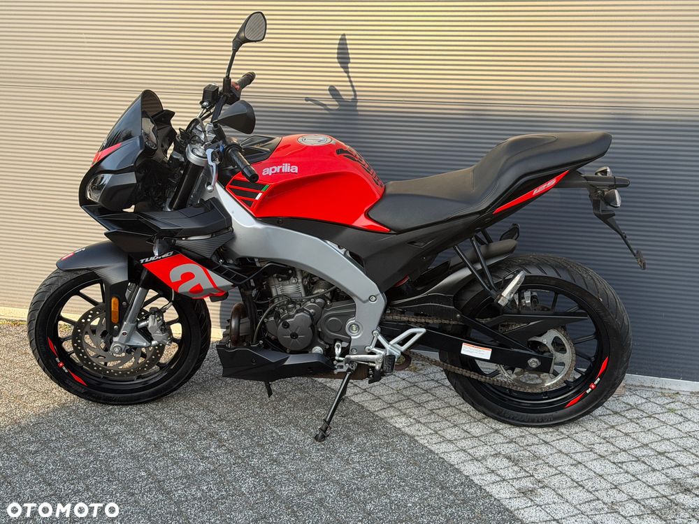 Aprilia Tuono - 15