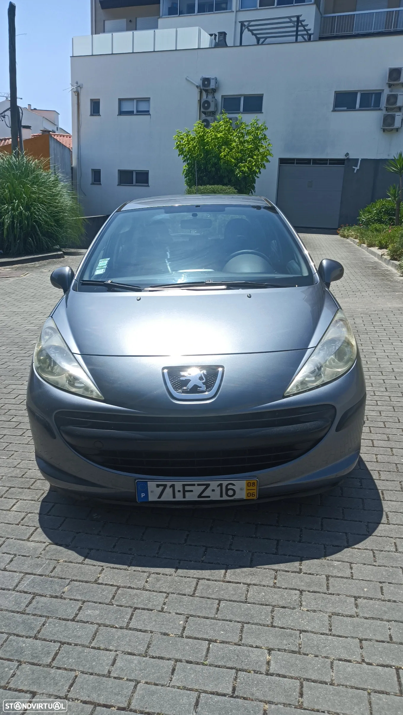 Peugeot 207 1.4 16V Open - 2