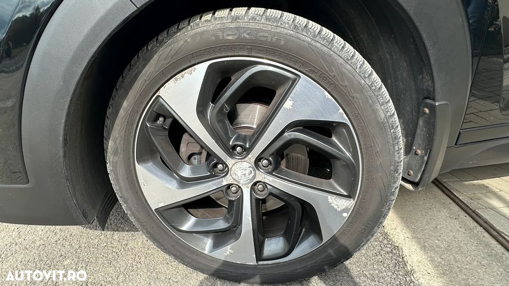 Hyundai Tucson 2.0 CRDI 4WD 6AT Premium+ - 13