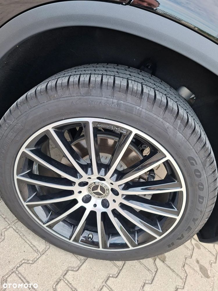 Mercedes-Benz GLC 300 4-Matic - 16