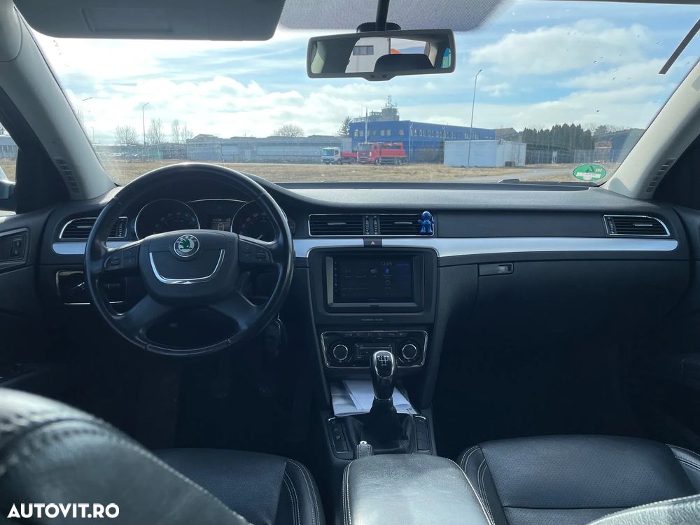 Skoda Superb 1.6 TDI Comfort - 14