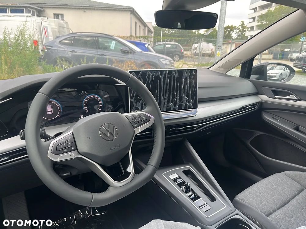Volkswagen Golf VIII 1.5 eTSI EVO Life DSG - 8