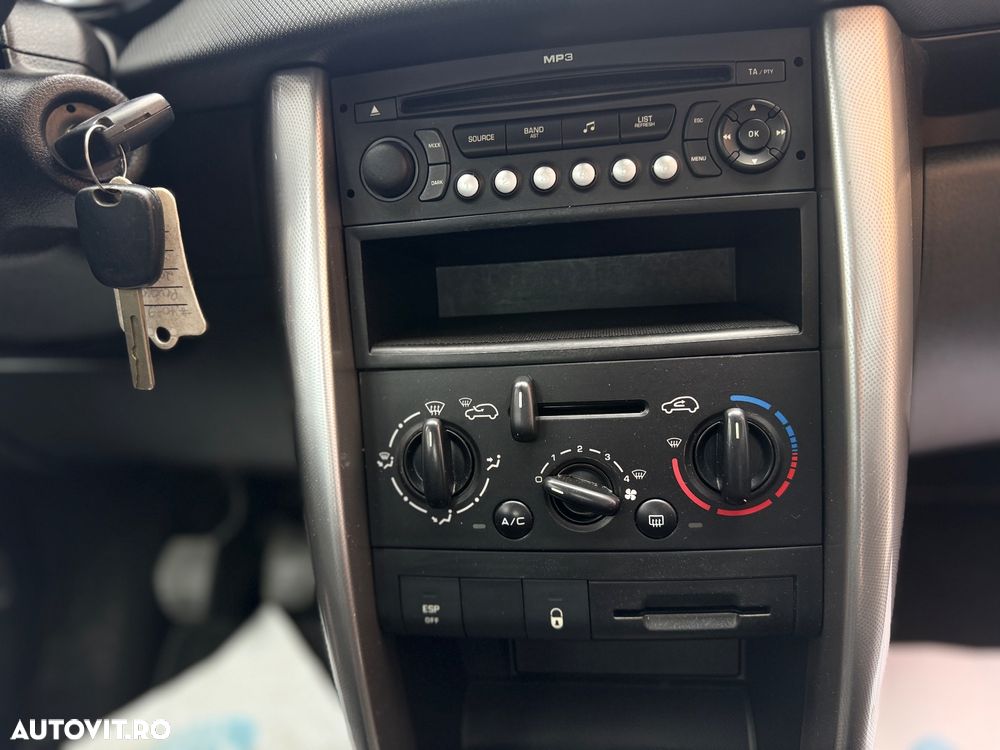 Peugeot 207 95 VTi Sport - 7
