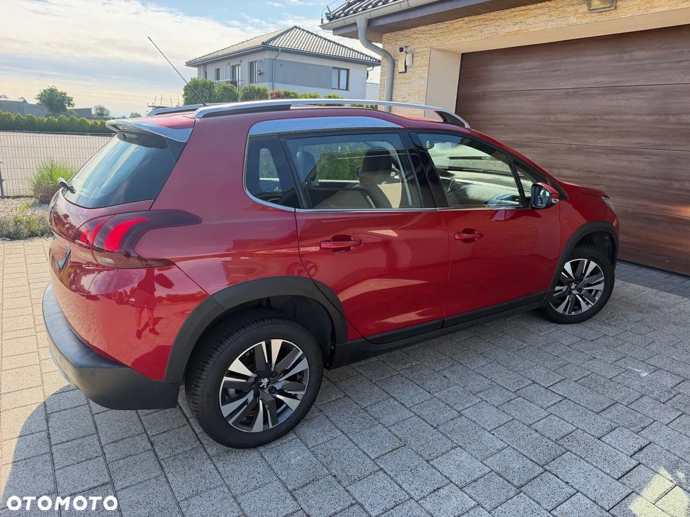Peugeot 2008 - 10