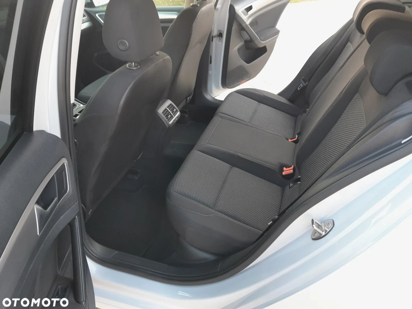 Volkswagen Golf VII 1.6 TDI BMT Comfortline - 15