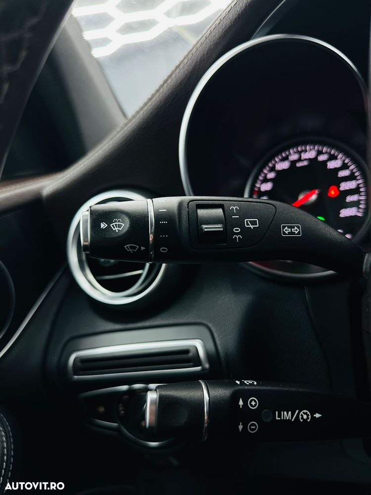 Mercedes-Benz GLC - 29