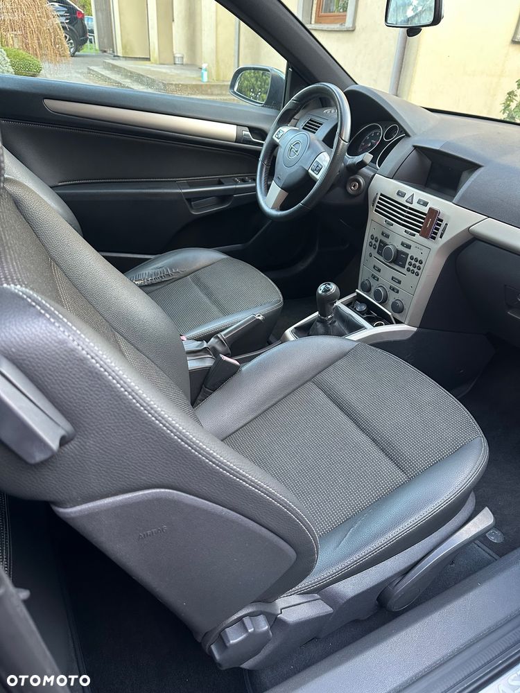 Opel Astra 1.8 Cosmo - 11