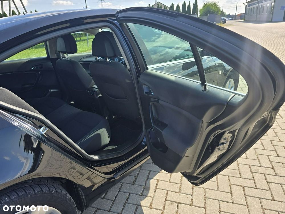 Opel Insignia - 24