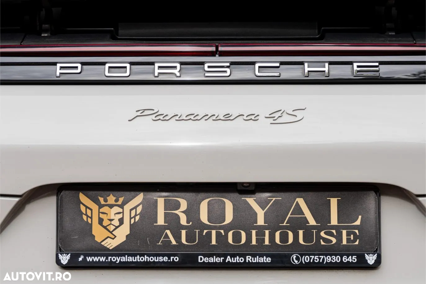 Porsche Panamera 4S - 16