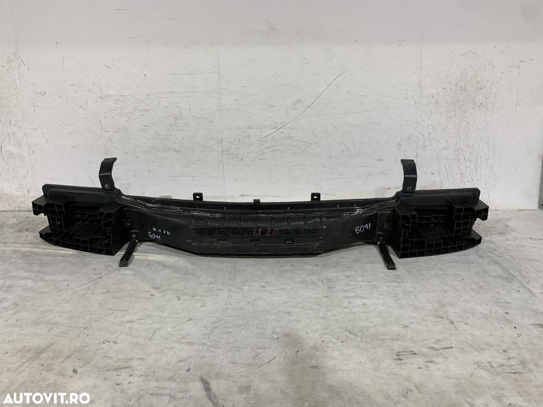 Armatura Bara spate, Hyundai IX20, 2012, 2013, 2014, 2015, 2016, 2017, 2018, cod origine OE 86630-1K000. - 1