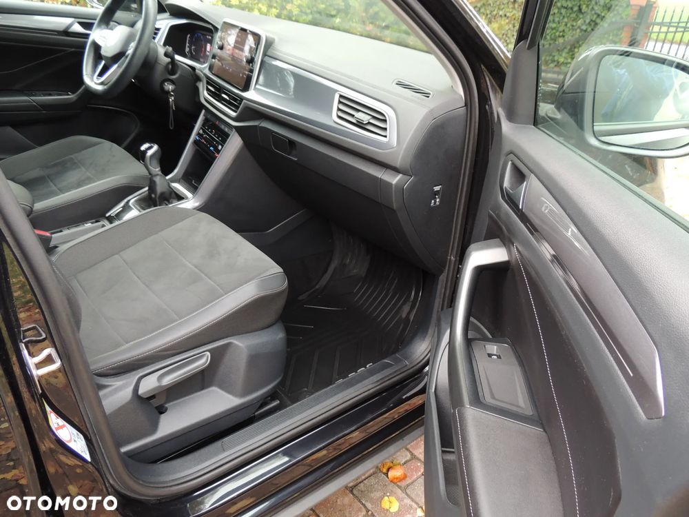 Volkswagen T-Roc 1.5 TSI Style - 25